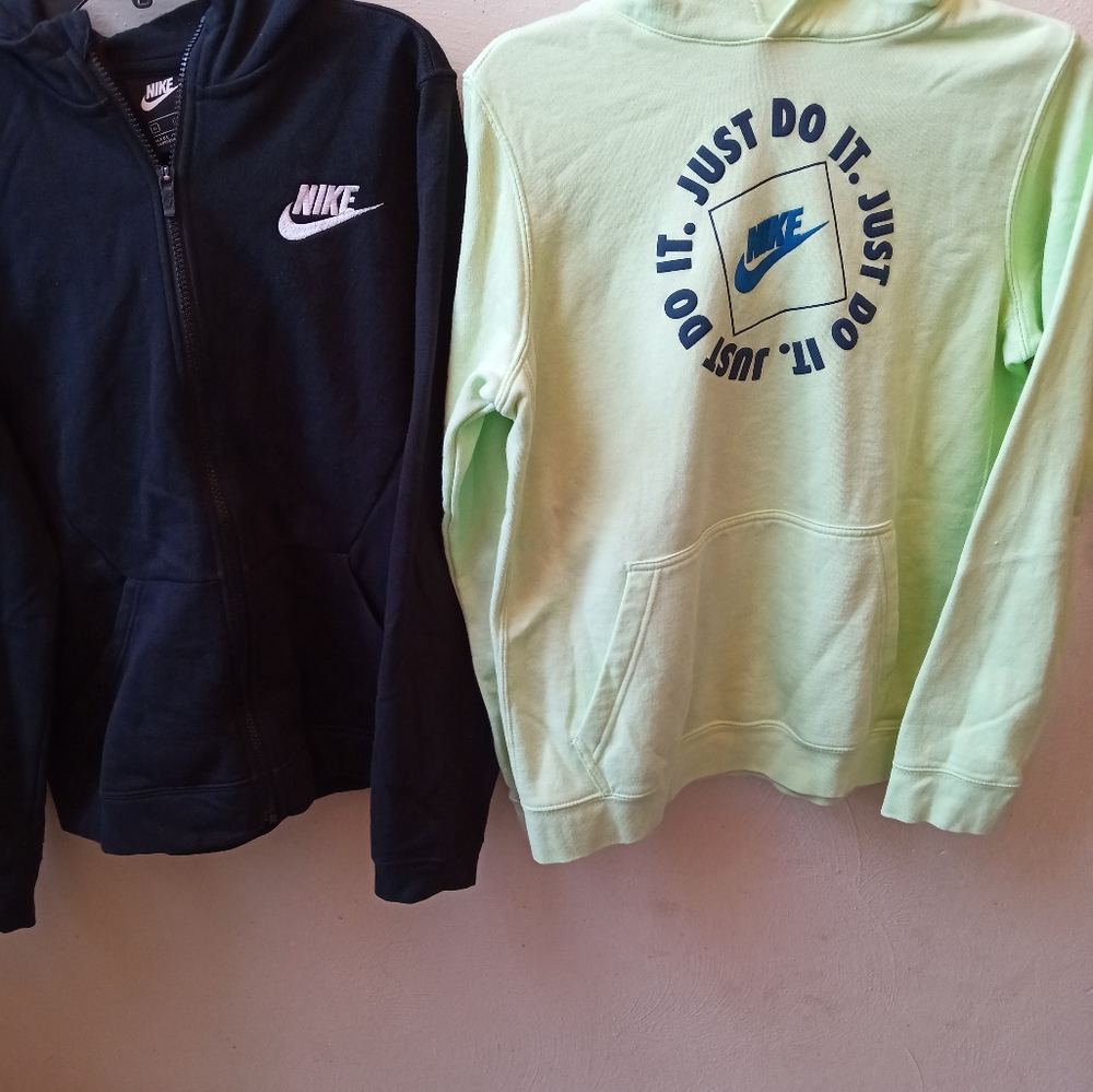 TOTAL OF 8 BOY'S HOODIES.   SOLD